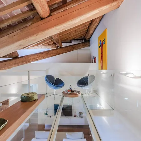 Elegant Retreat In The Heart Of *