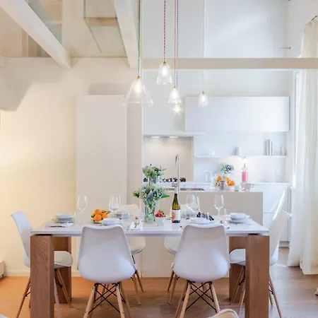 Elegant Retreat In The Heart Of לוקה